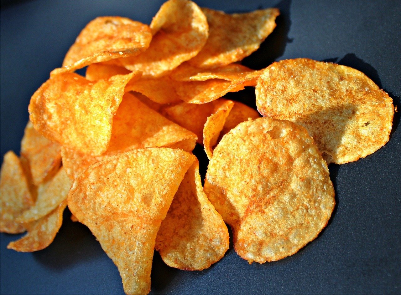 crisps, potato chips, snack, meal, nibble, crispy, unhealthy, fatty, potato chips, potato chips, potato chips, potato chips, potato chips